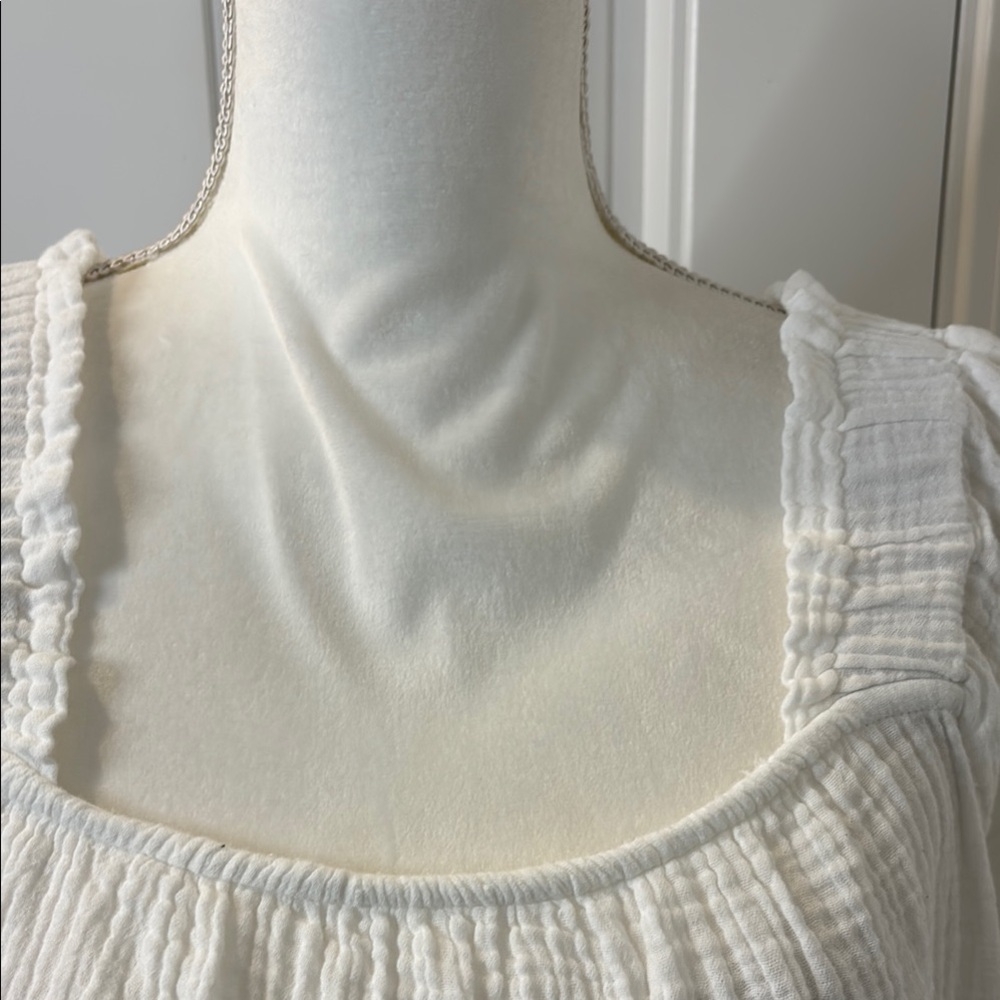Beachlunchlounge White Smocked Blouse Relaxed Fit Size Medium - Picture 2 of 9